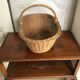 Panier en osier vintage