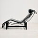 Fauteuil lounge LC4 par Alivar