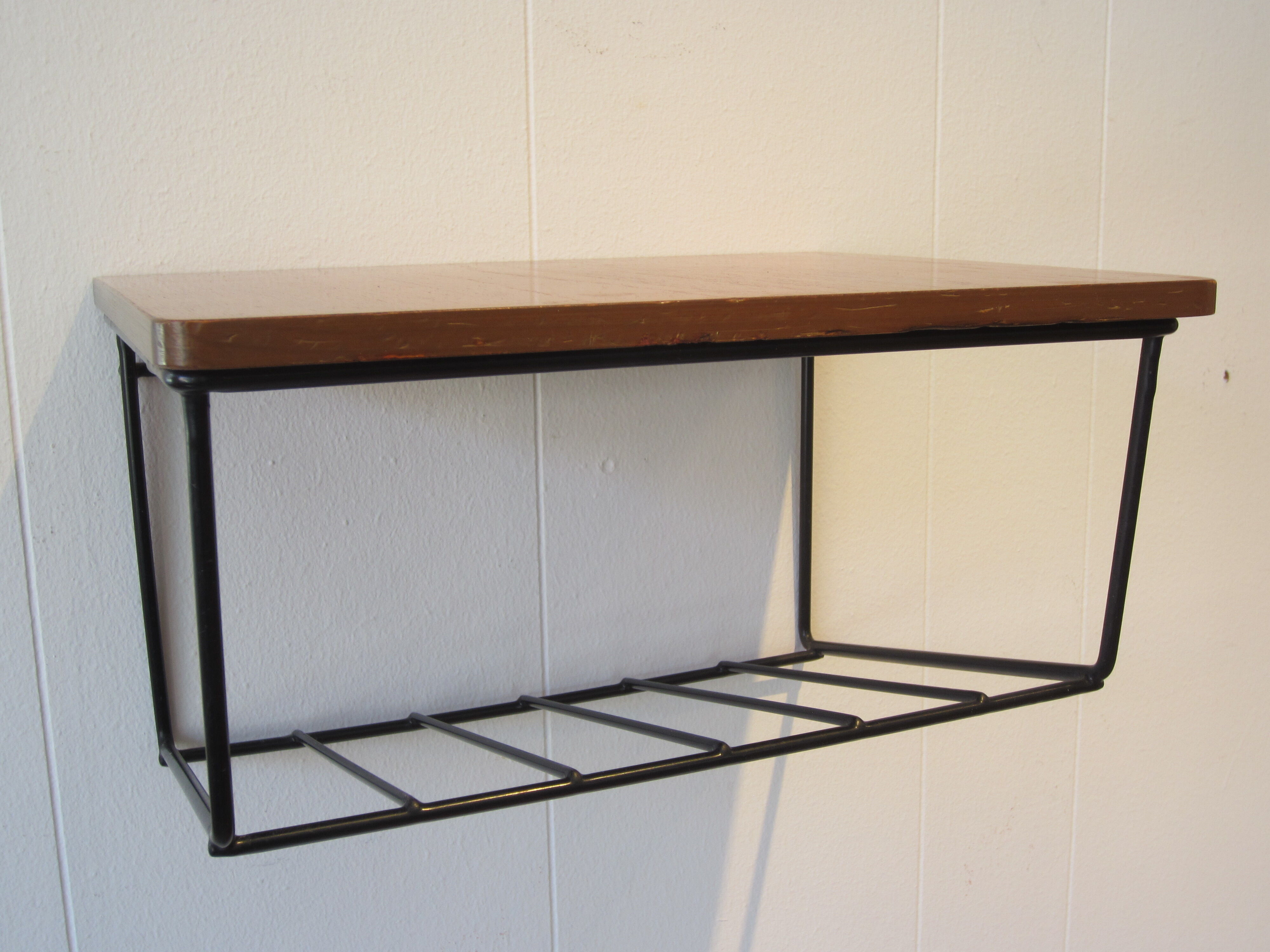 Scandinavian String type wall shelf