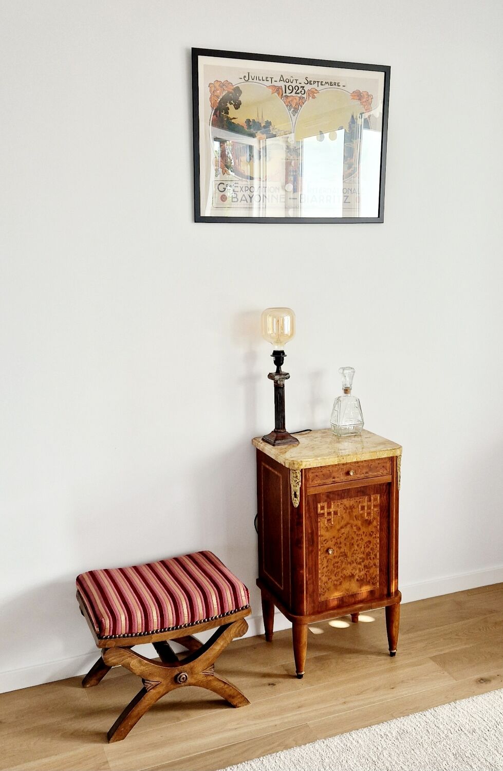 Low furniture marquetry style louis XVI