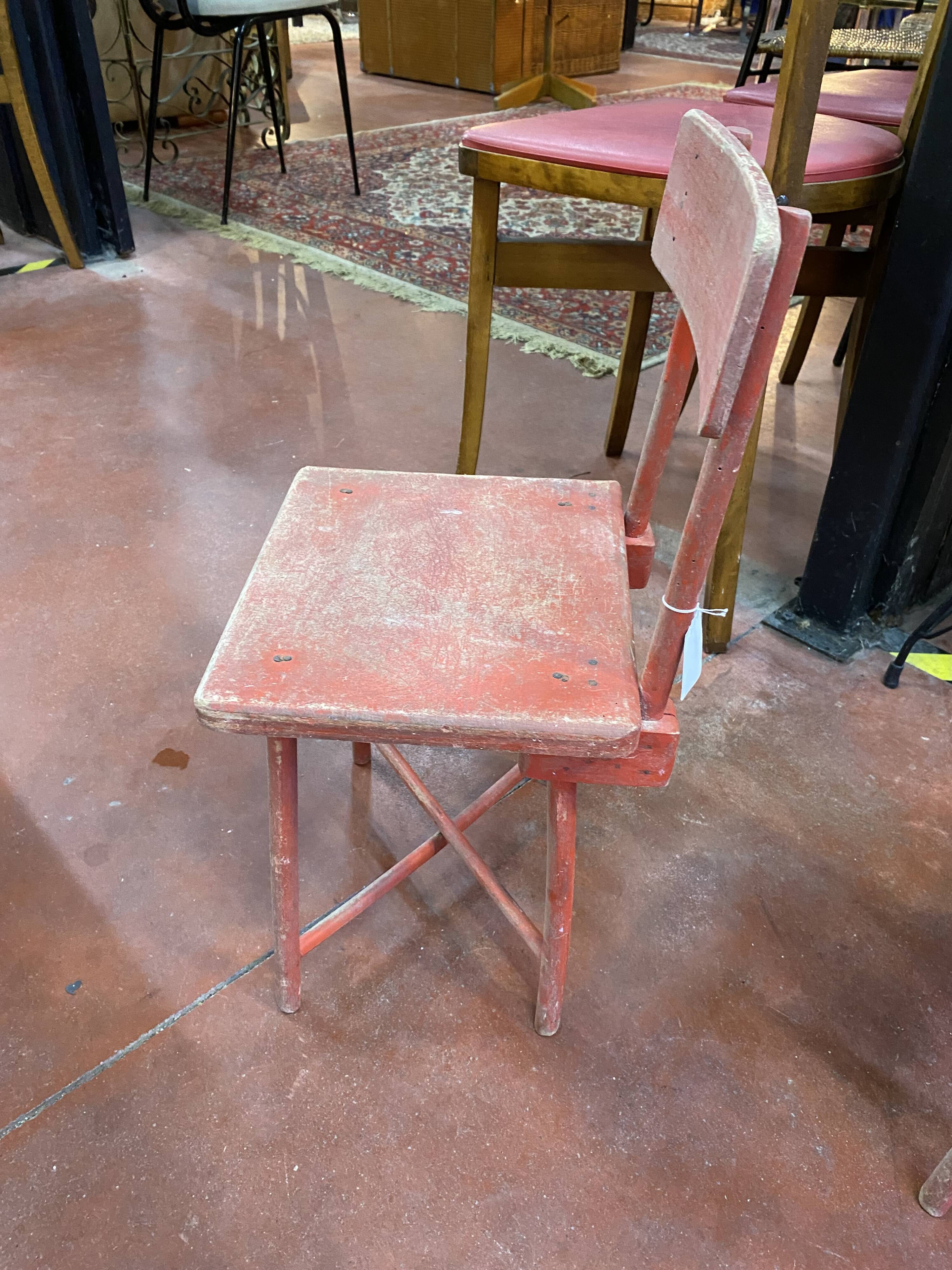 Set of 2 children's chairs