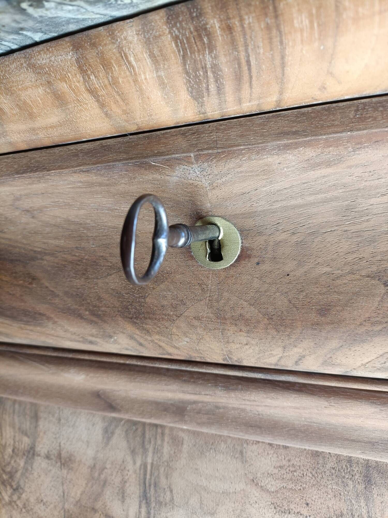 Commode Louis Philippe rénovée
