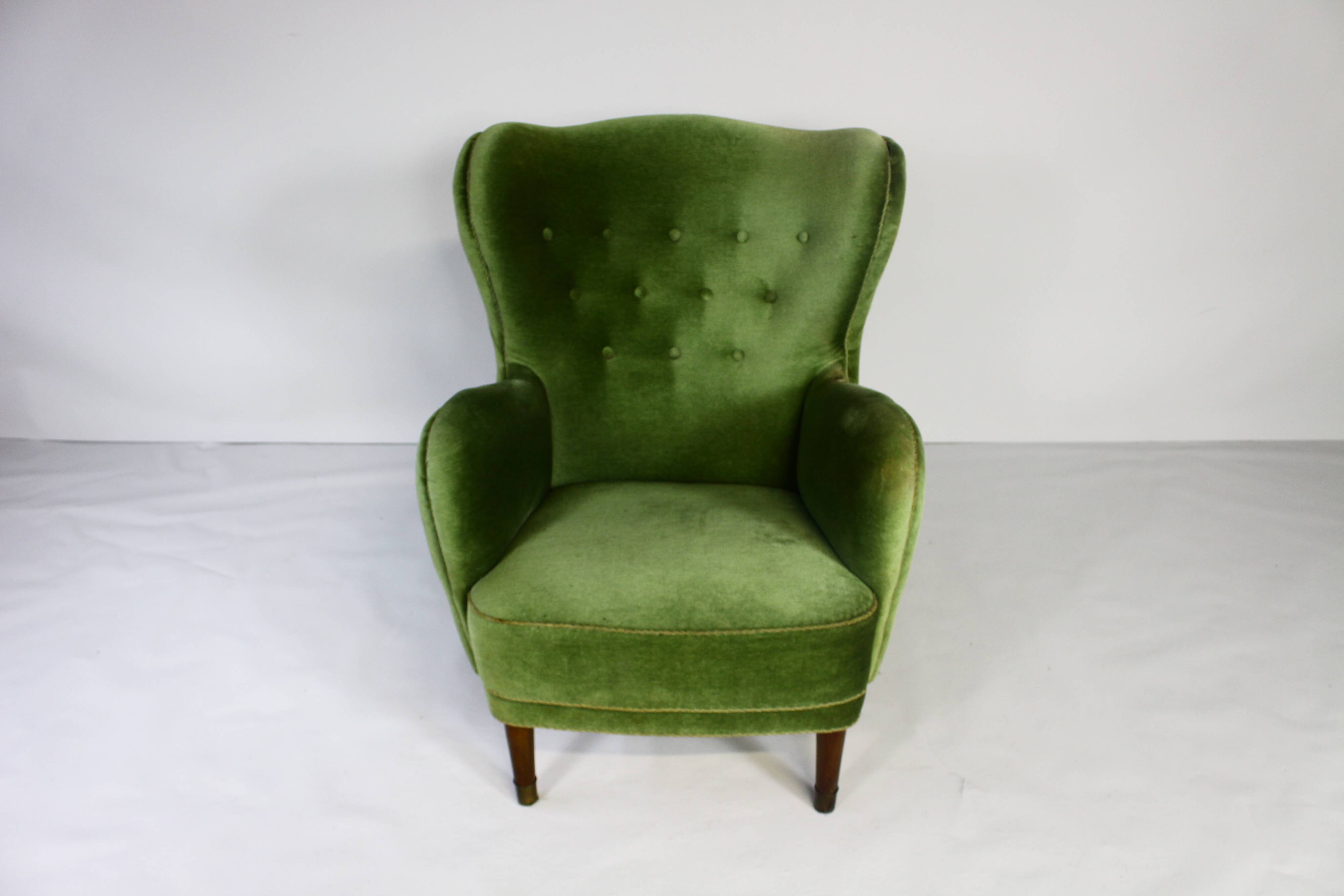 Danish lounge chair in green velvet, 1950s