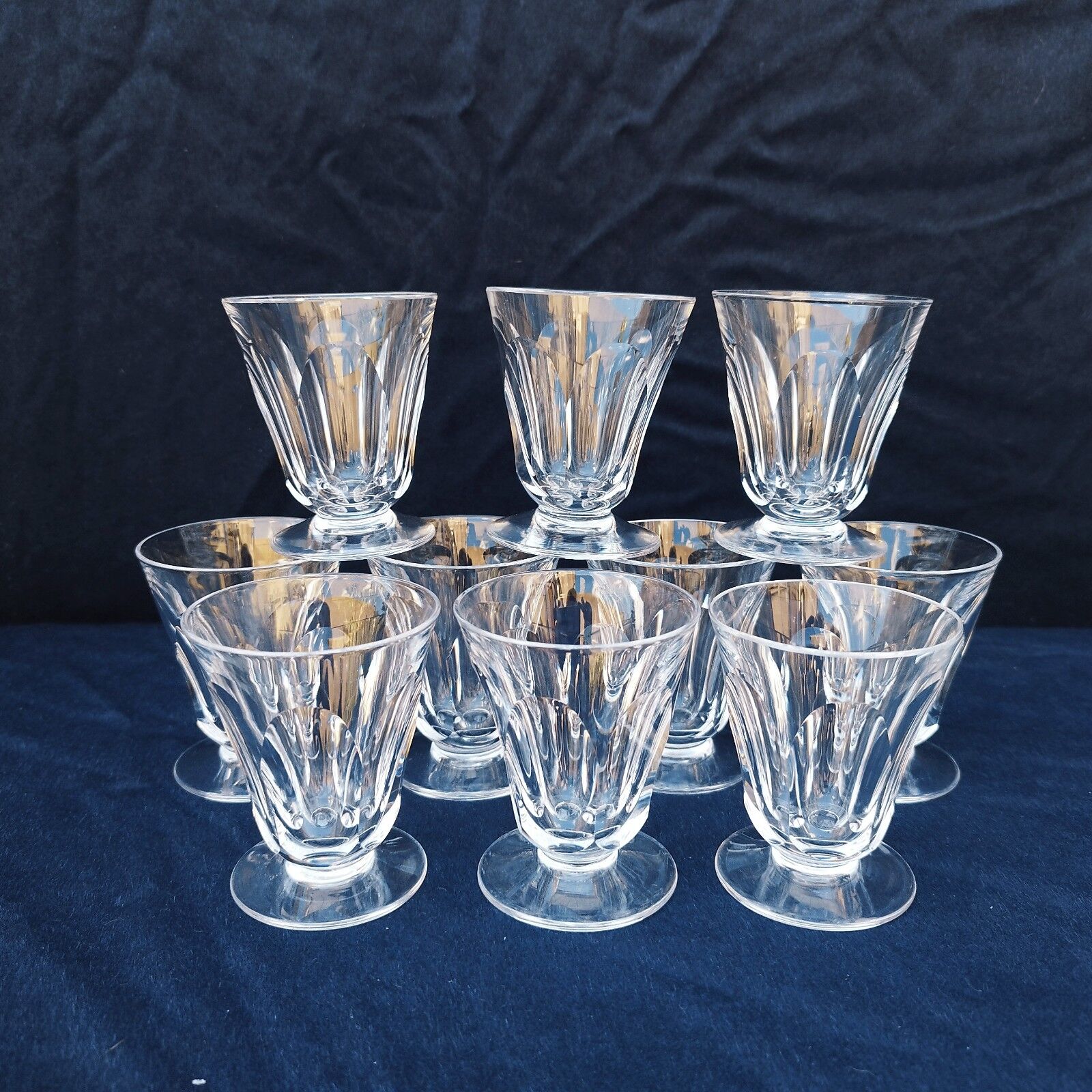 10 verres à vin blanc  facettes