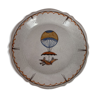 OLD PLATE DECOR WITH MONGOLIAN BALLOON TWO CHARACTERS 19TH