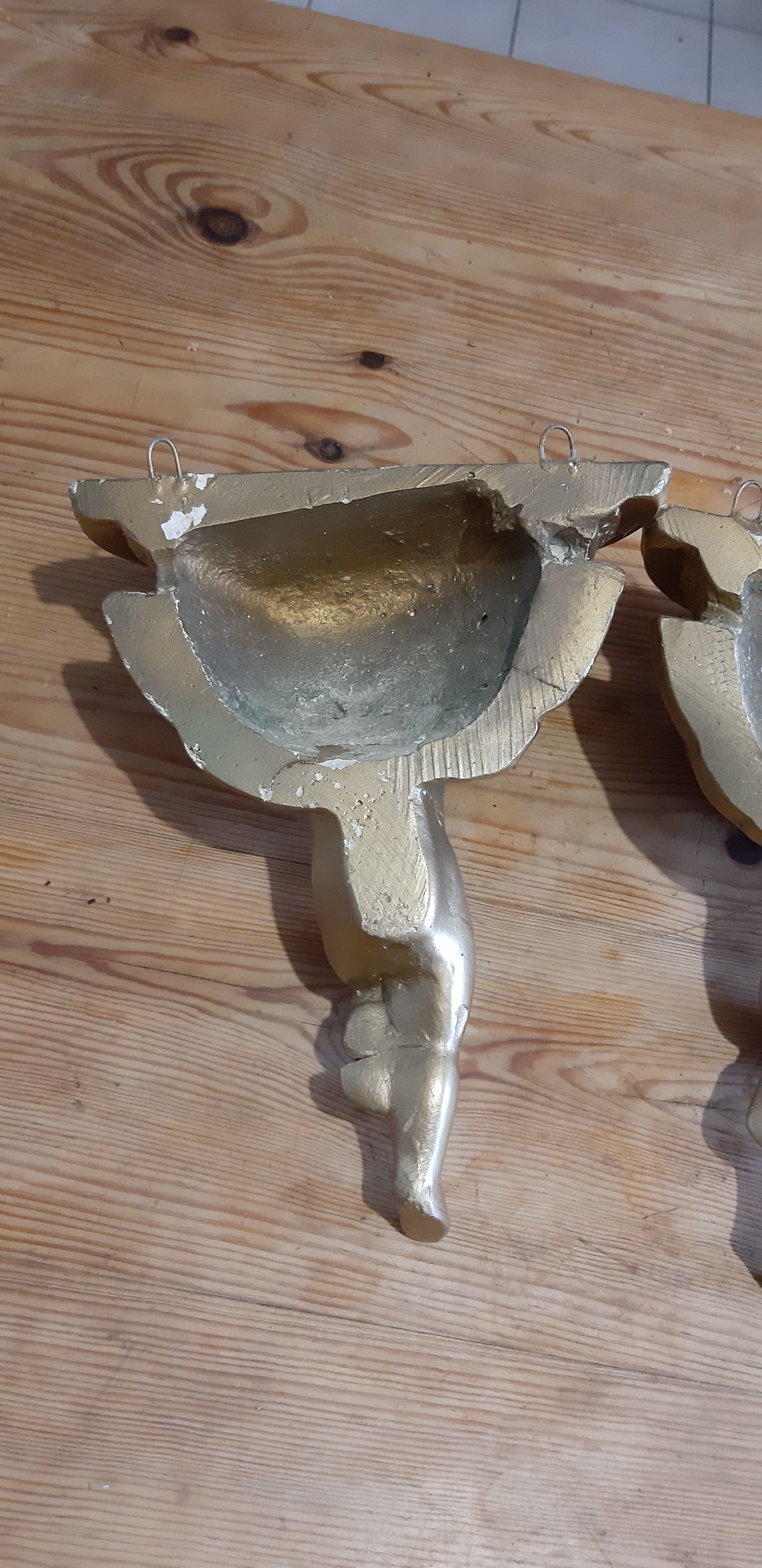 Pair of golden plaster wall selettes