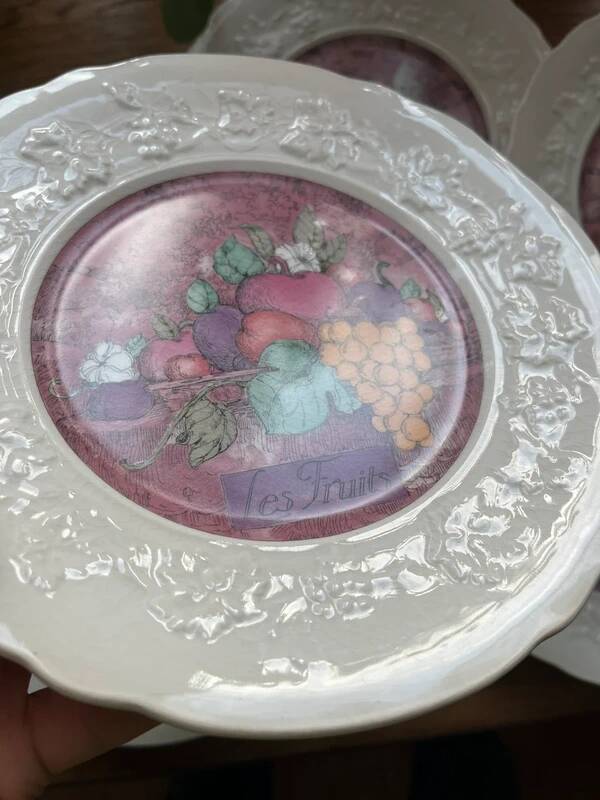 Fruit plates - Gien