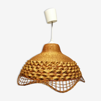 Wicker suspension