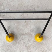 Deux porte manteaux boules vintage métal et bois