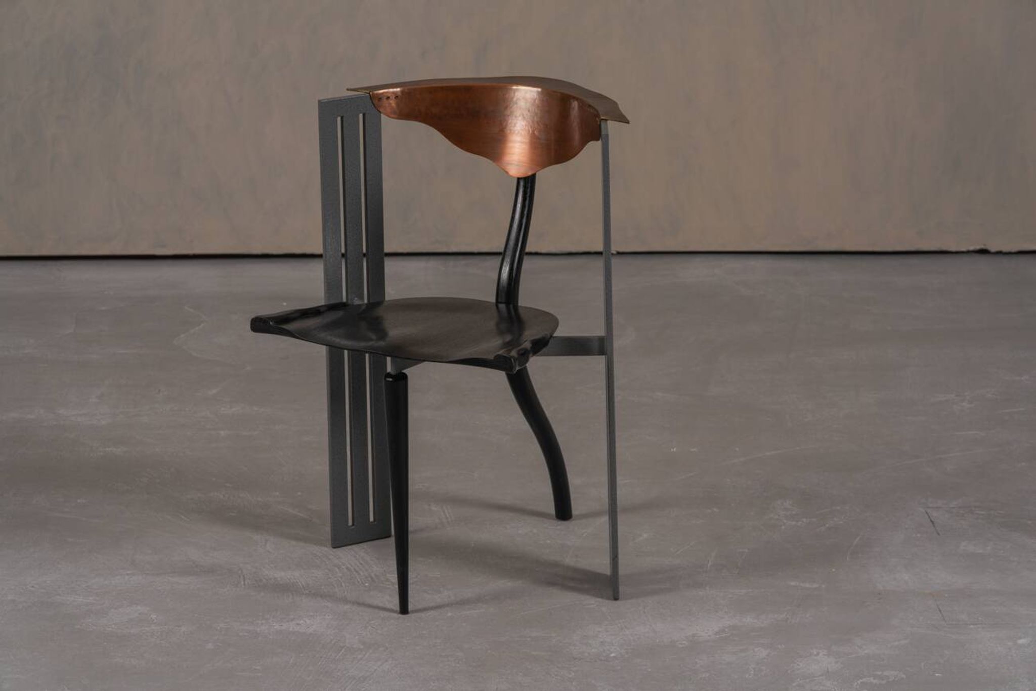 Chaise Ota Otanek postmoderne par Borek Sipek pour Vitra