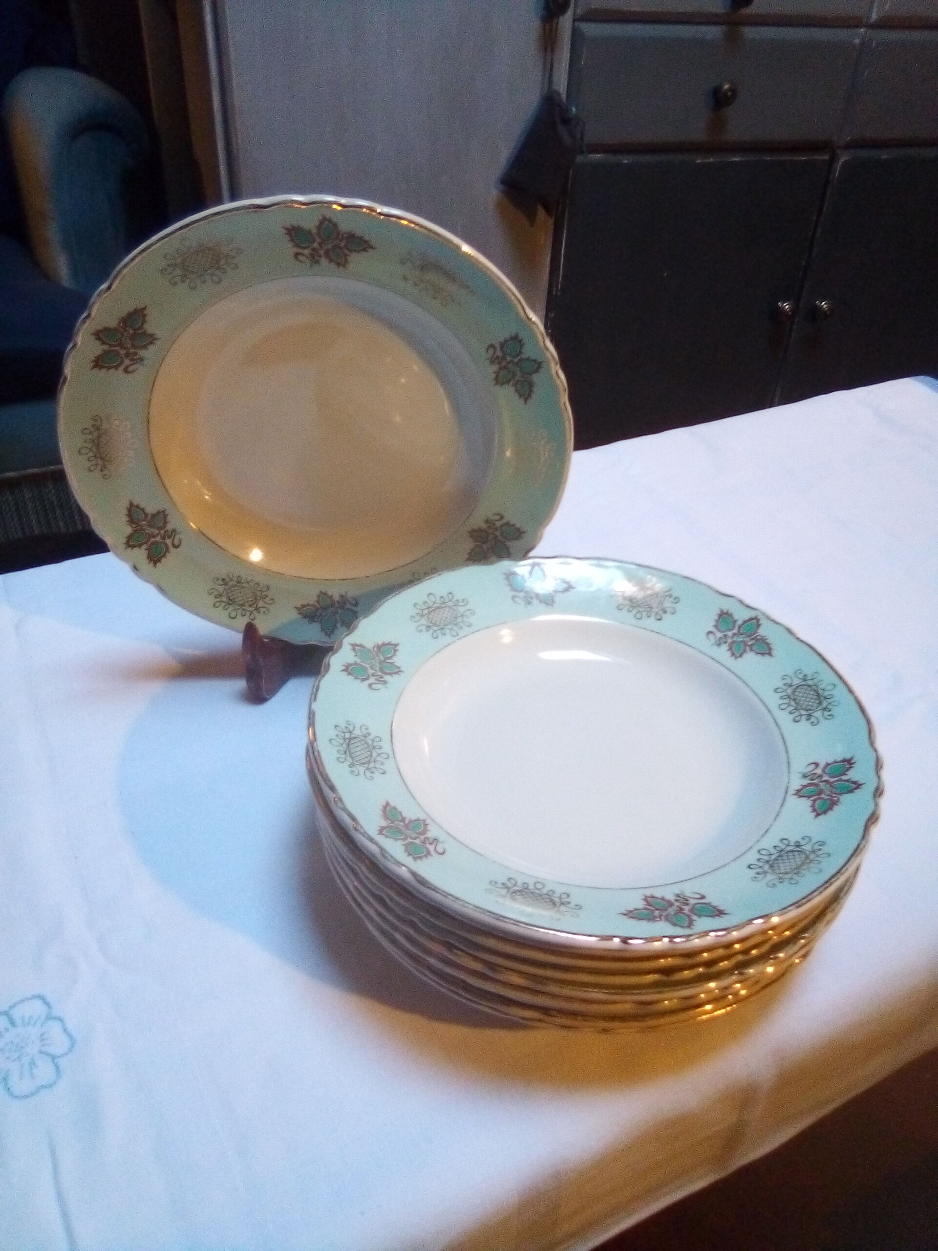 10 hollow plates Moulin des loups