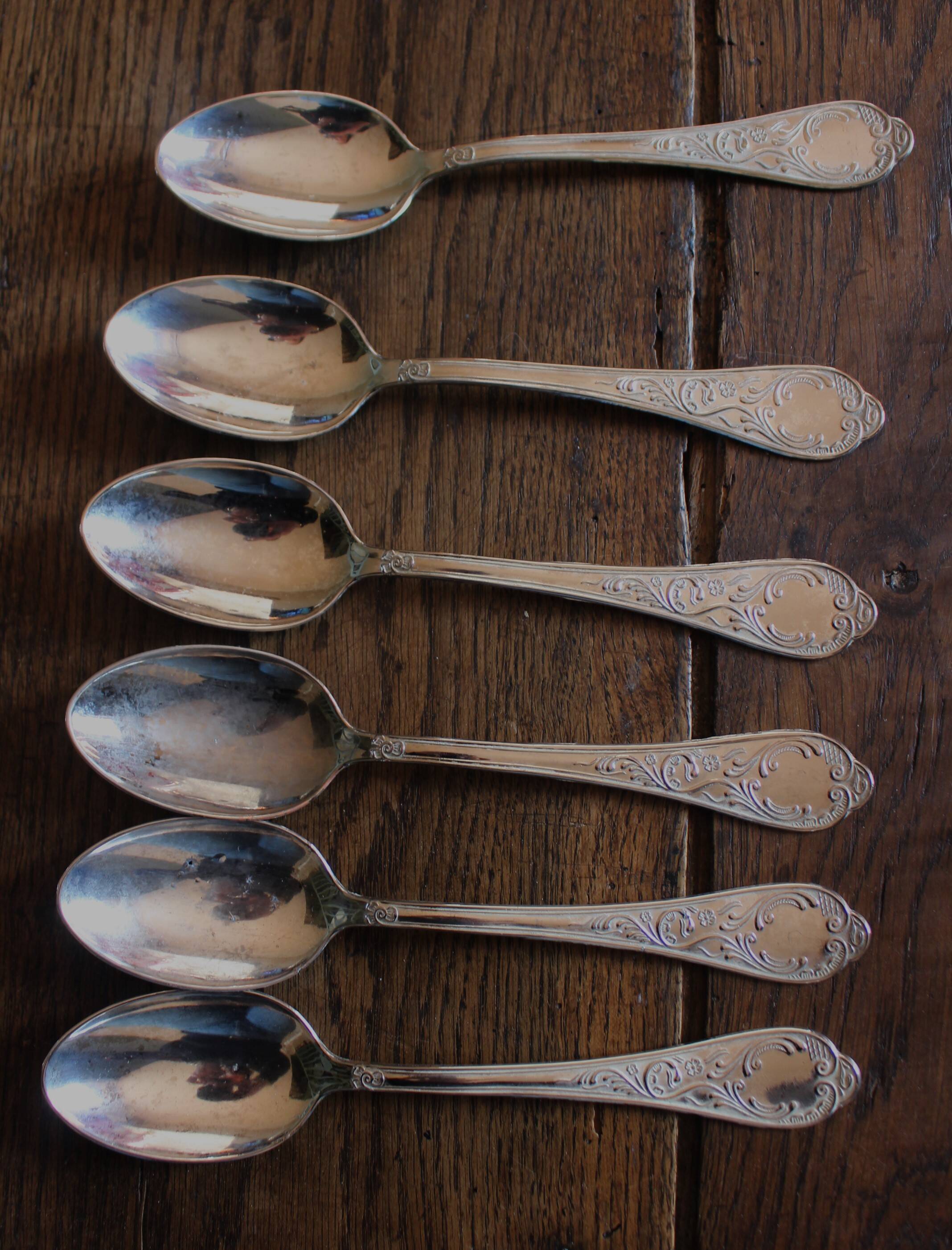 A set of 6 forks + 6 spoons silver metal foliage