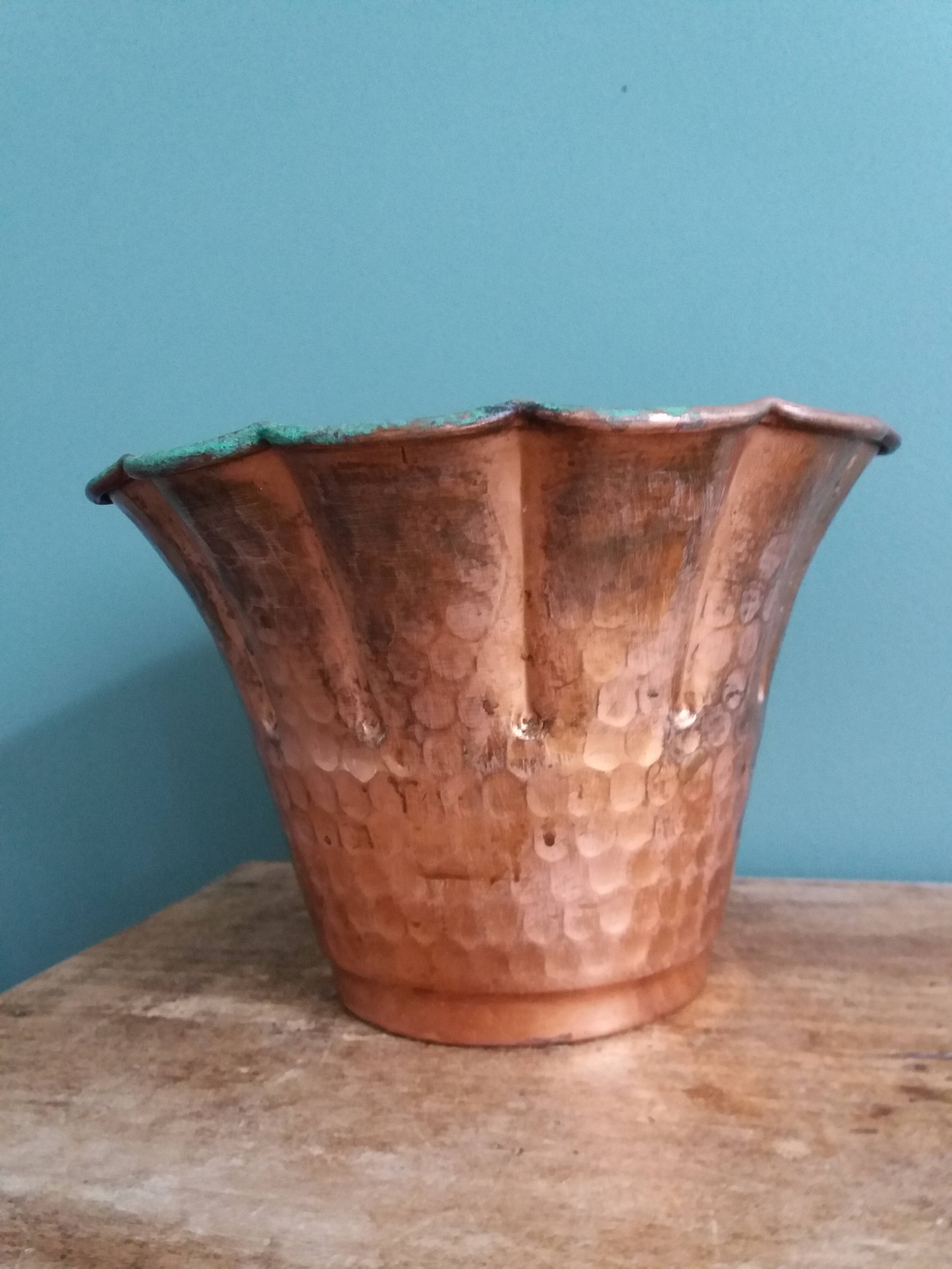 Lecellier Villedieux hammered copper planter