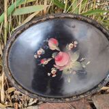 Hand-painted tray in enamelled sheet metal with a bouquet of Napoleon flowers