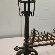 Paire de chenets / landiers en fonte pour la cheminée
