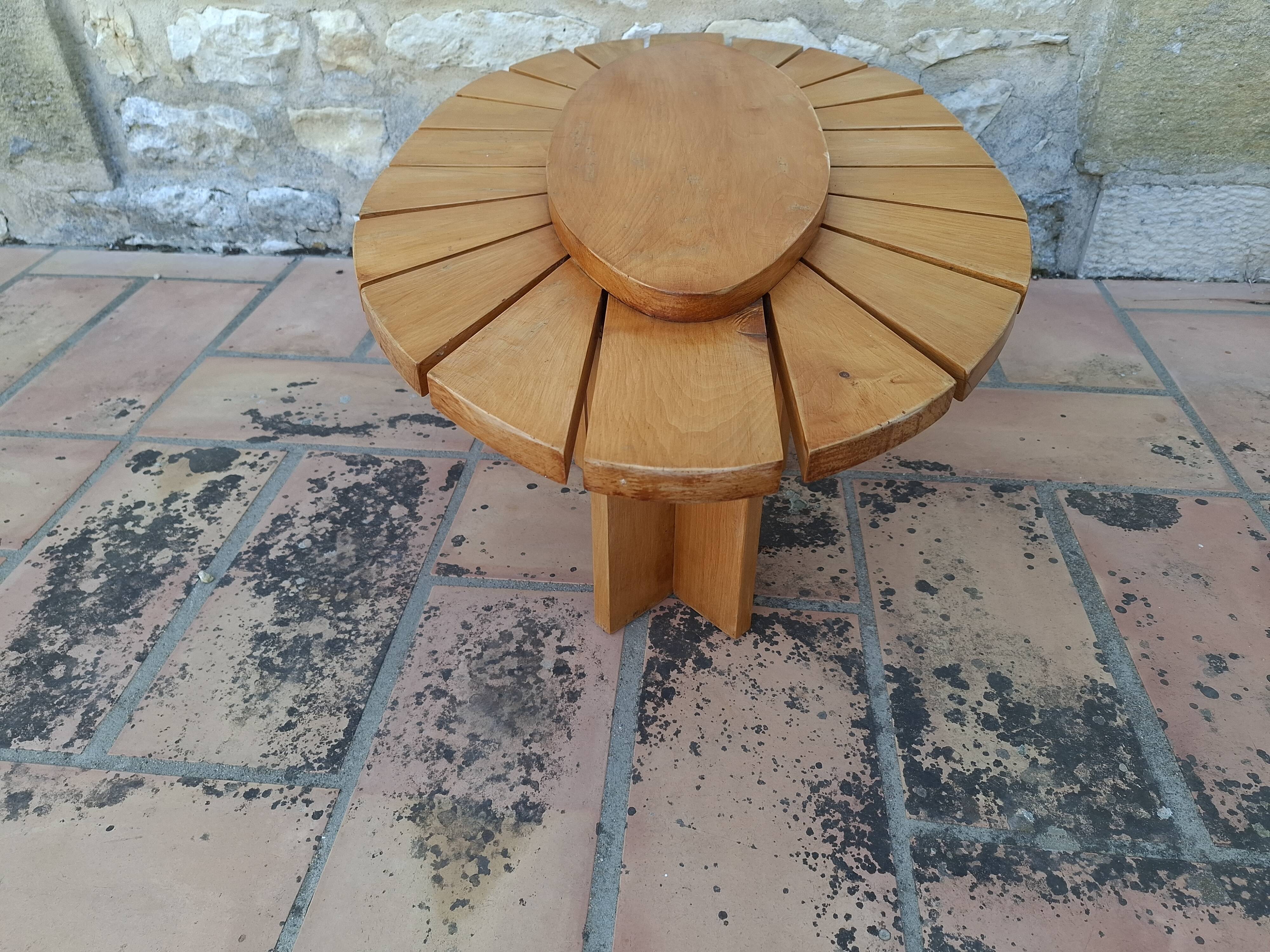 Vintage daisy shaped wooden coffee table