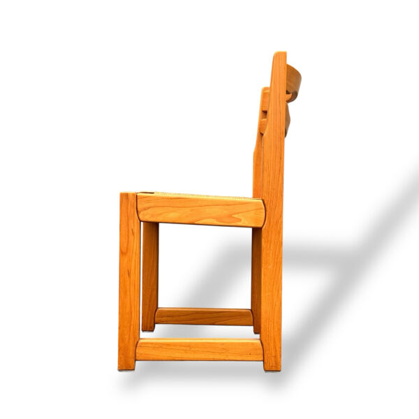 Suite de 4 chaises traîneau en orme et paille Maison Regain