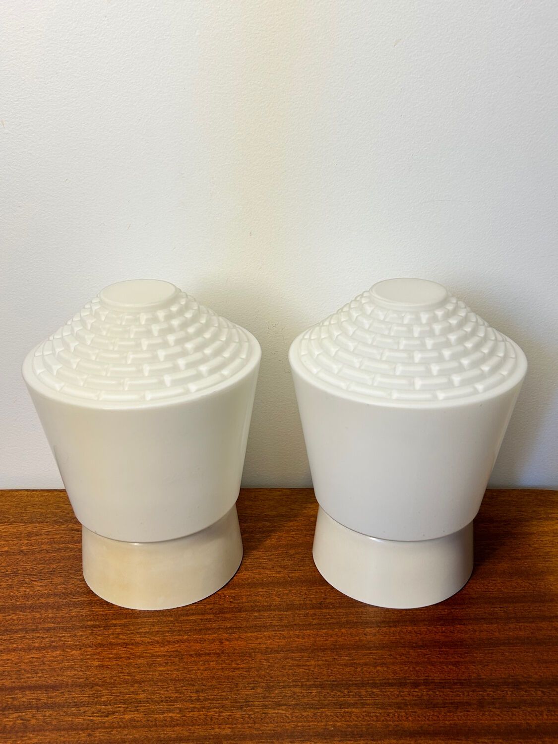 Paire appliques Philips opaline années 60