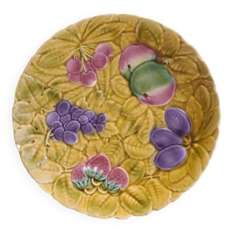 Dessert dish in slip