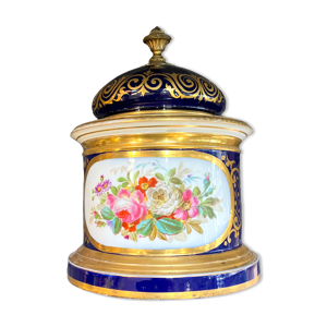 Pot couvert bleu de four en porcelaine