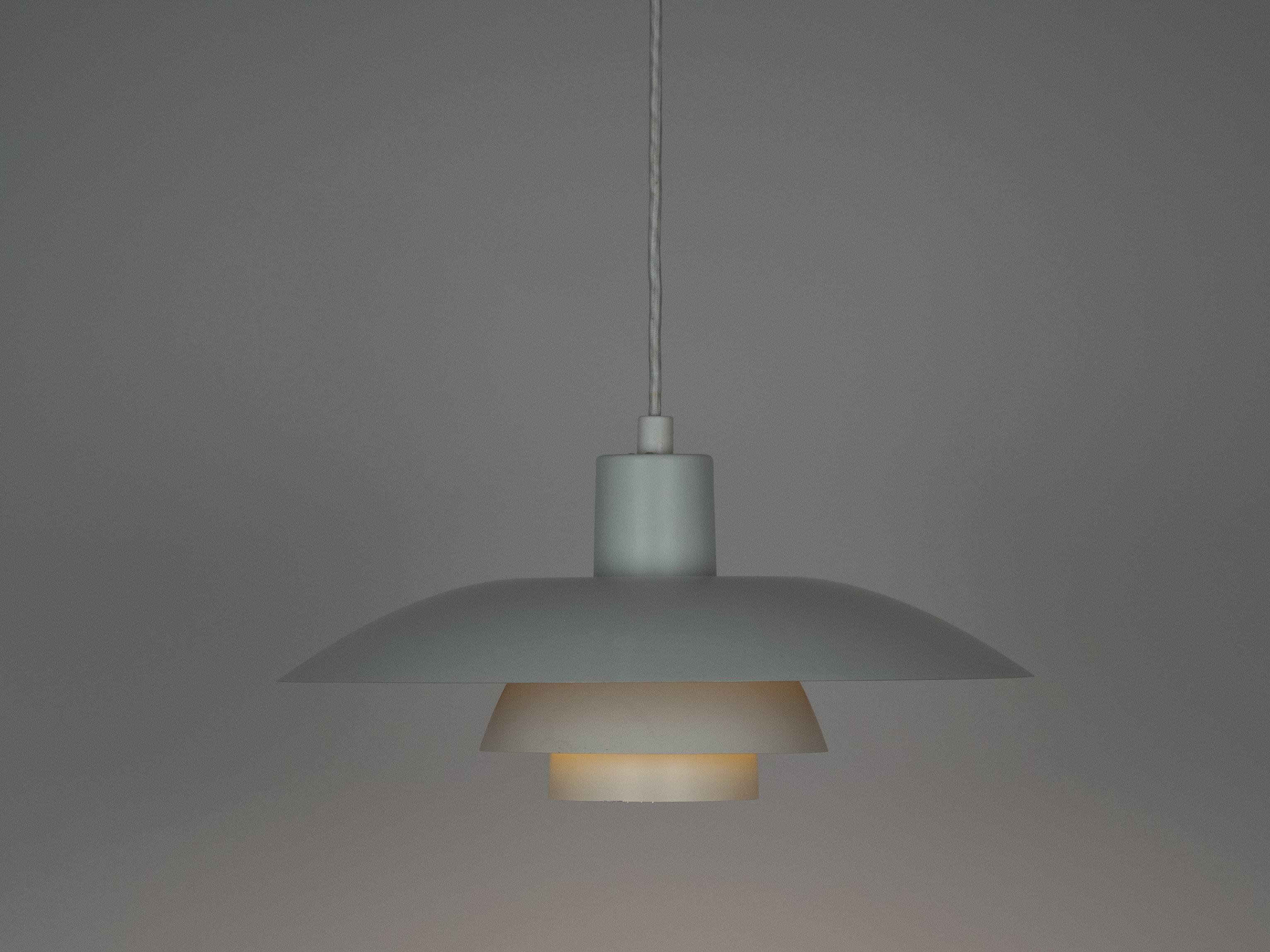 Suspension danoise PH 4/3 par Poul Henningsen, Louis Poulsen, 1966