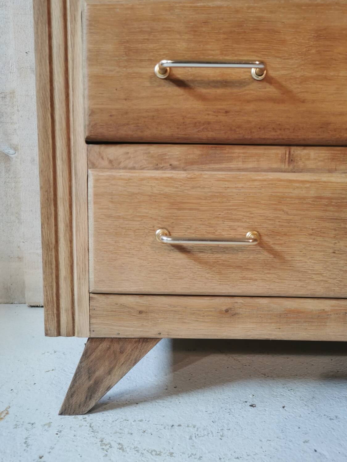 Vintage chest of drawers