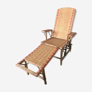 Rattan lounge chair