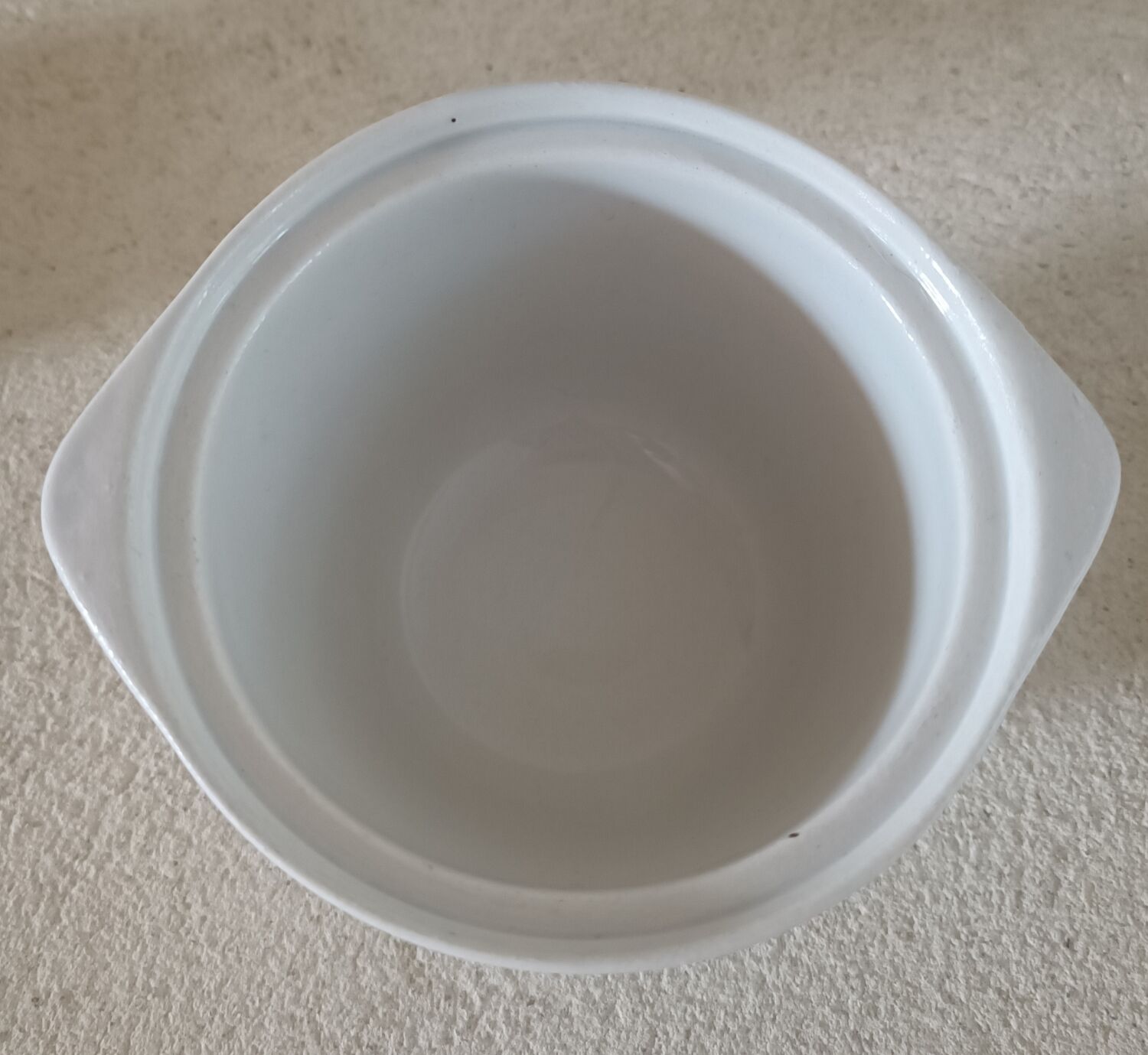 Set of 2 cups and an sugar bowl in iron earth