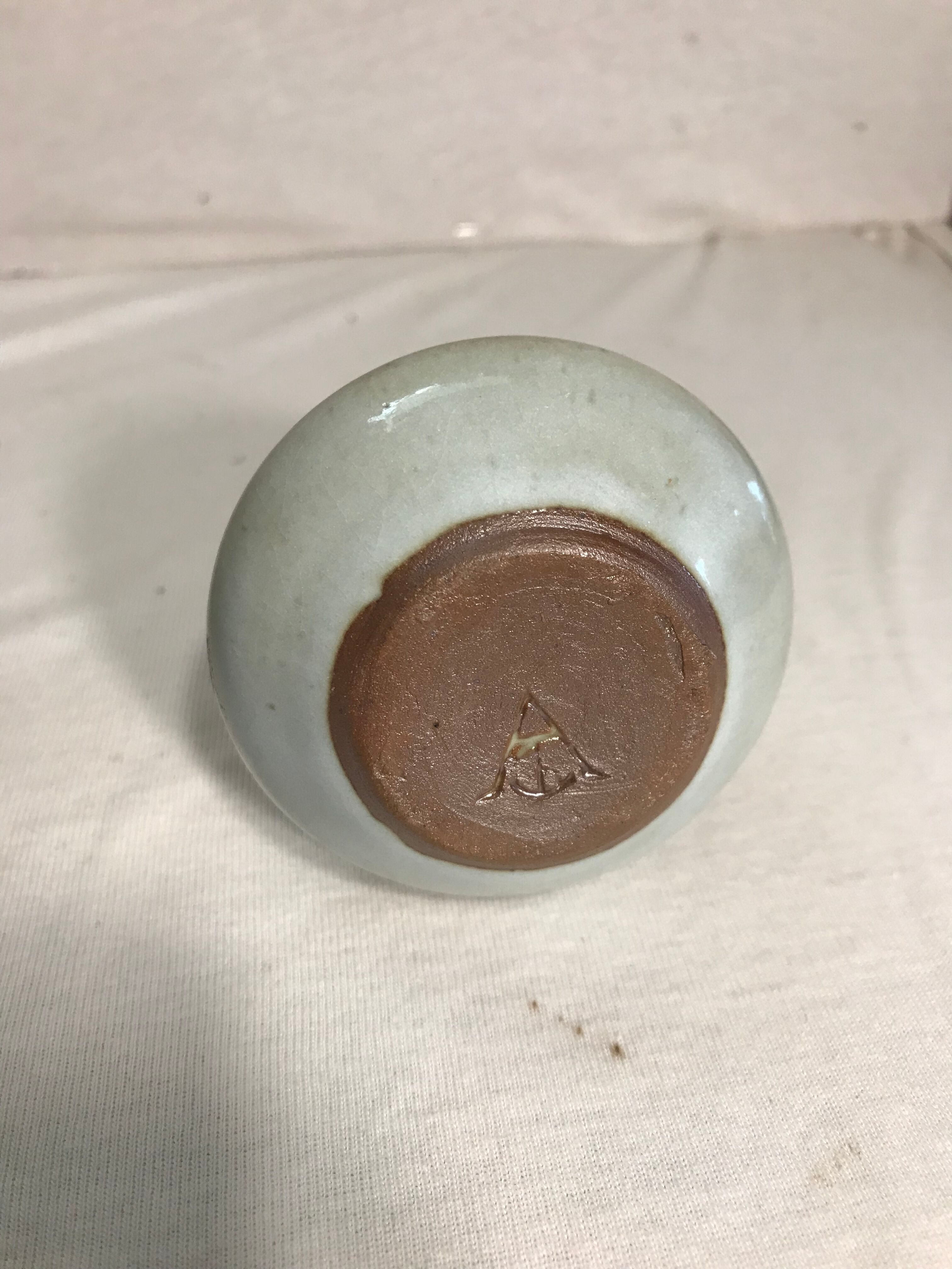 Old Vase Spades flowers 16 holes ceramic Decoration Vintage