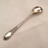 3 shells and 2 silver metal napkin rings