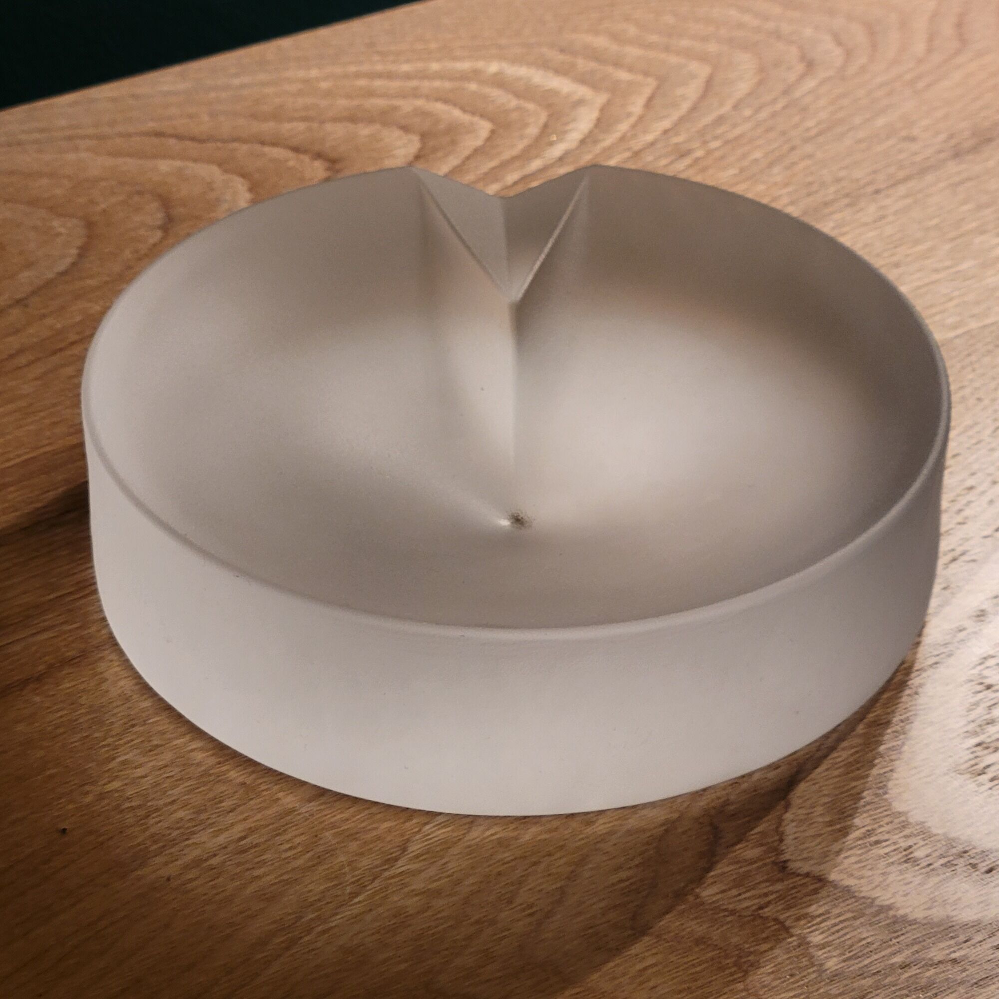 Empty ashtray pocket modernist design in satin molded pressed glass
