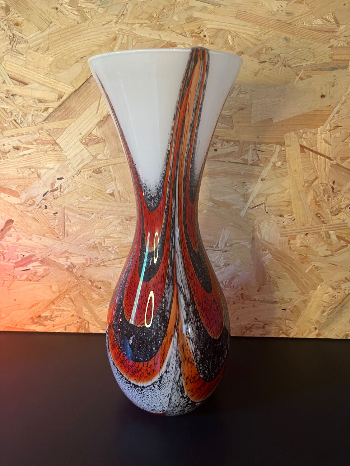 Opaline vase model pop art 70s Italy
