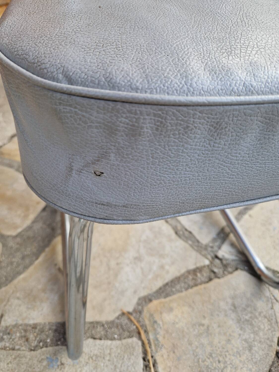 Chaise Ronéo vintage