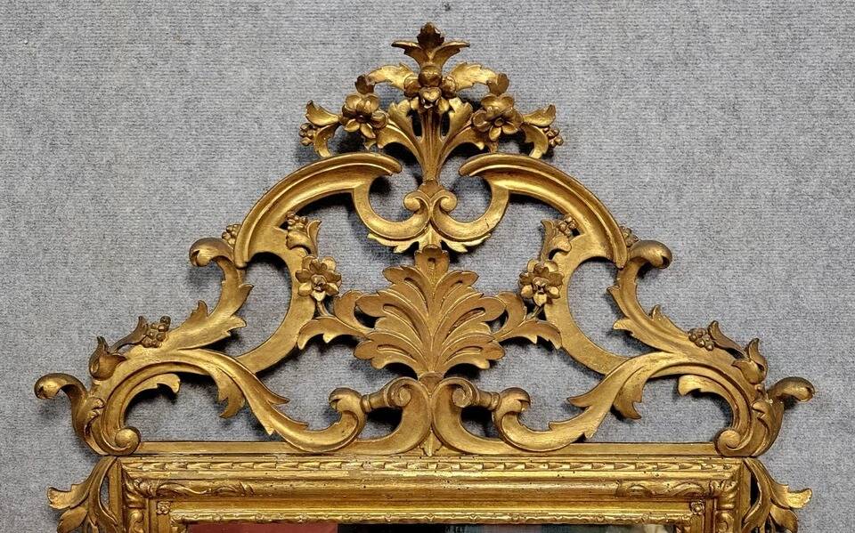 Very large Louis XV Venetian mirror in gilded wood circa 1900