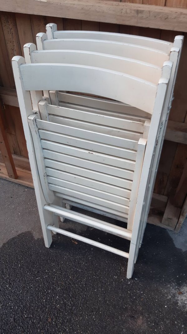 Lot de 4 chaises pliables vintage.