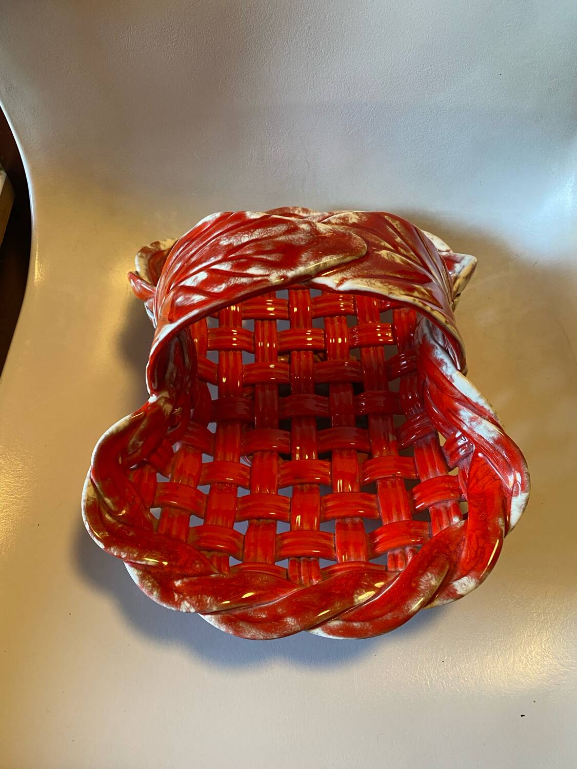 Corbeille en ceramique tressée rouge