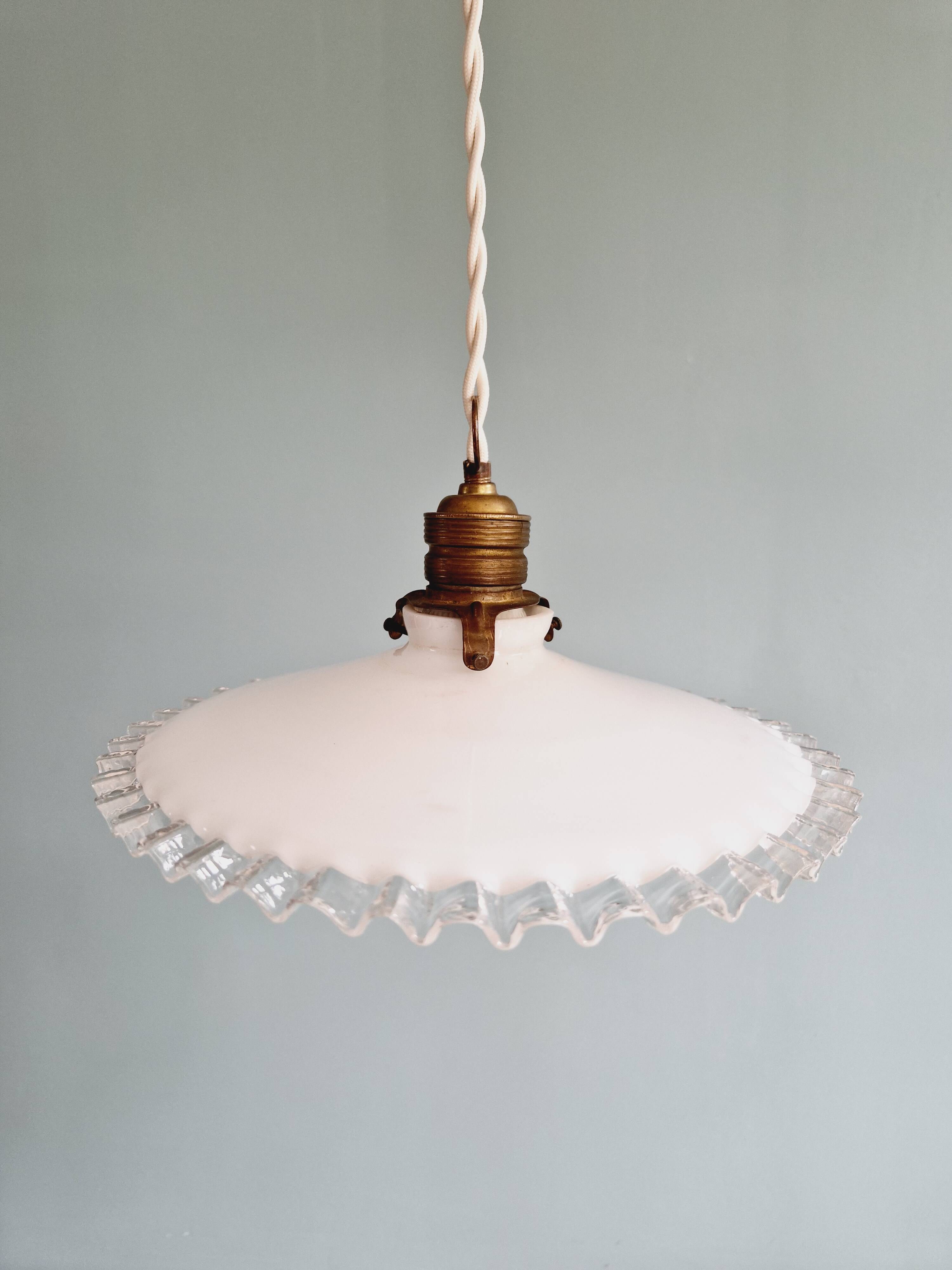 Suspension in opaline 1930s