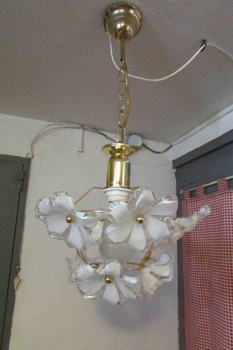 Chandeliee flowery