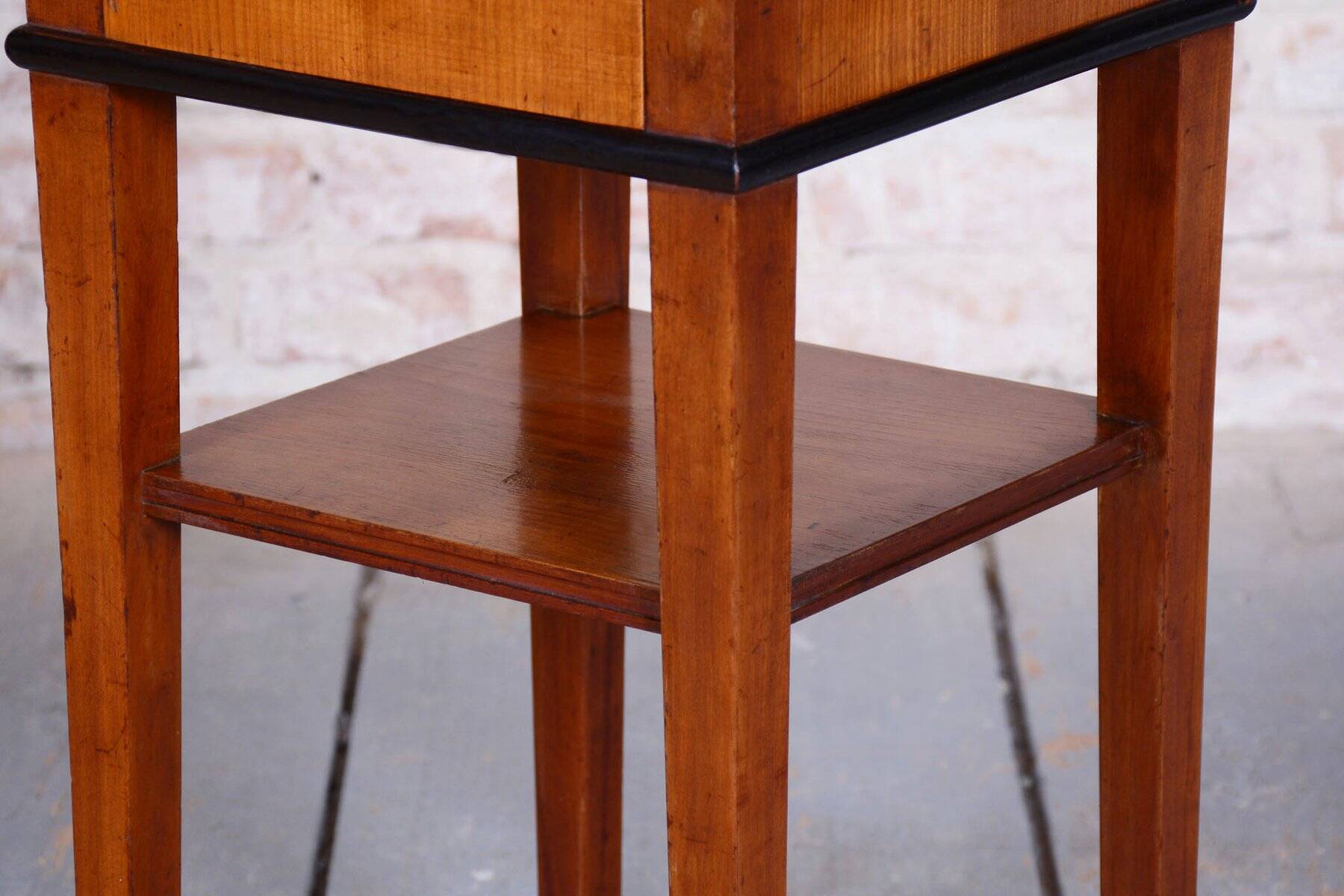 Small Biedermeier Side Table in Cherry, 1840s