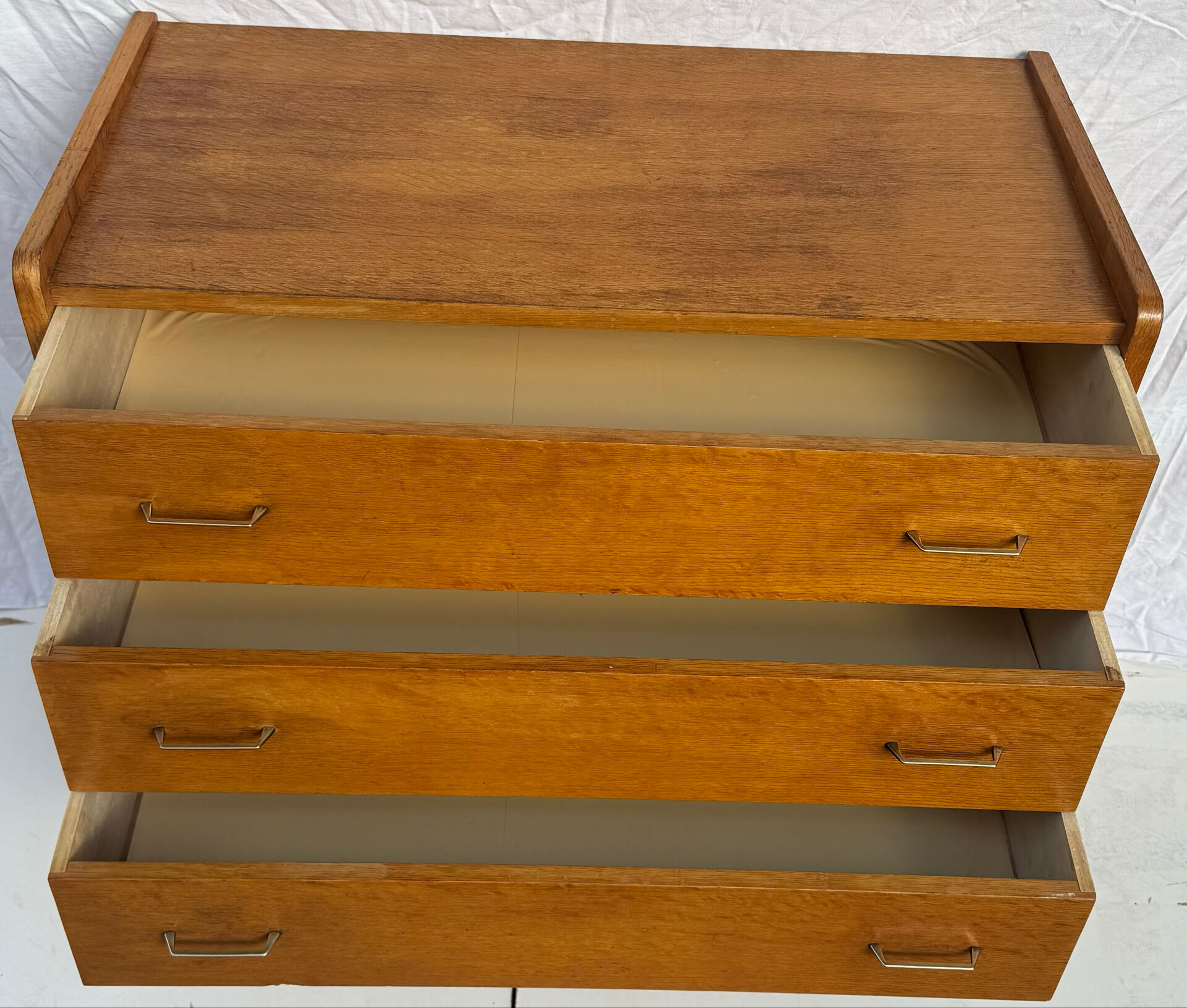 Commode vintage scandinave