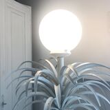 Palm lamppost by Sergio Terzani