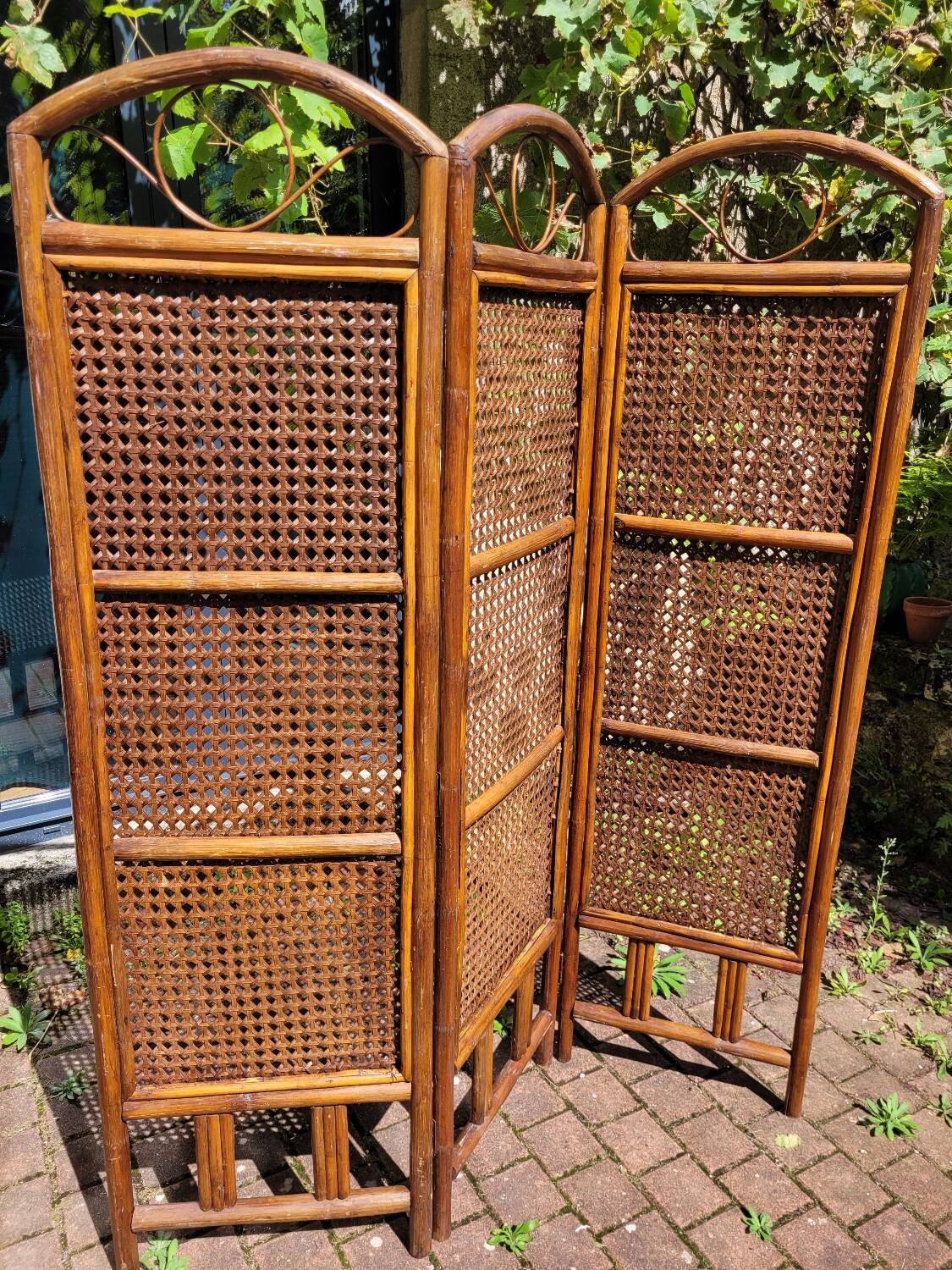 Wood and cane screen