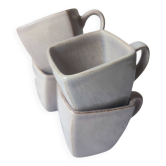 Set of 4 cracked ceramic coffee cups