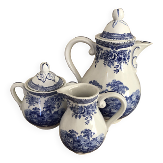 coffee service set: sugar bowl and milk jug