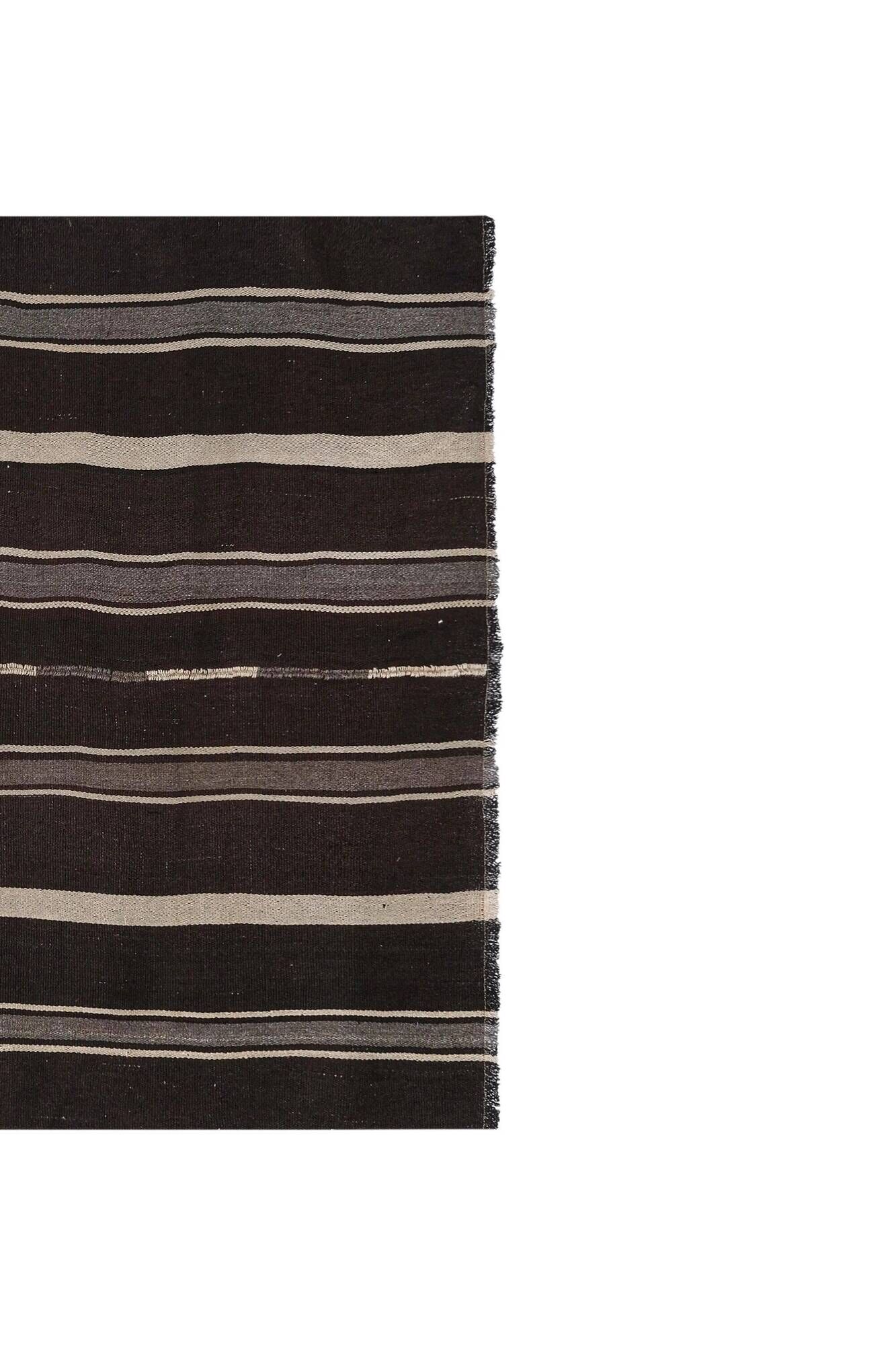 Vintage Turkish kilim, handwoven, 171x252 cm.