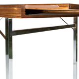 Belgian table with extension cords