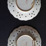 Old plates opened in handmade floral decoration