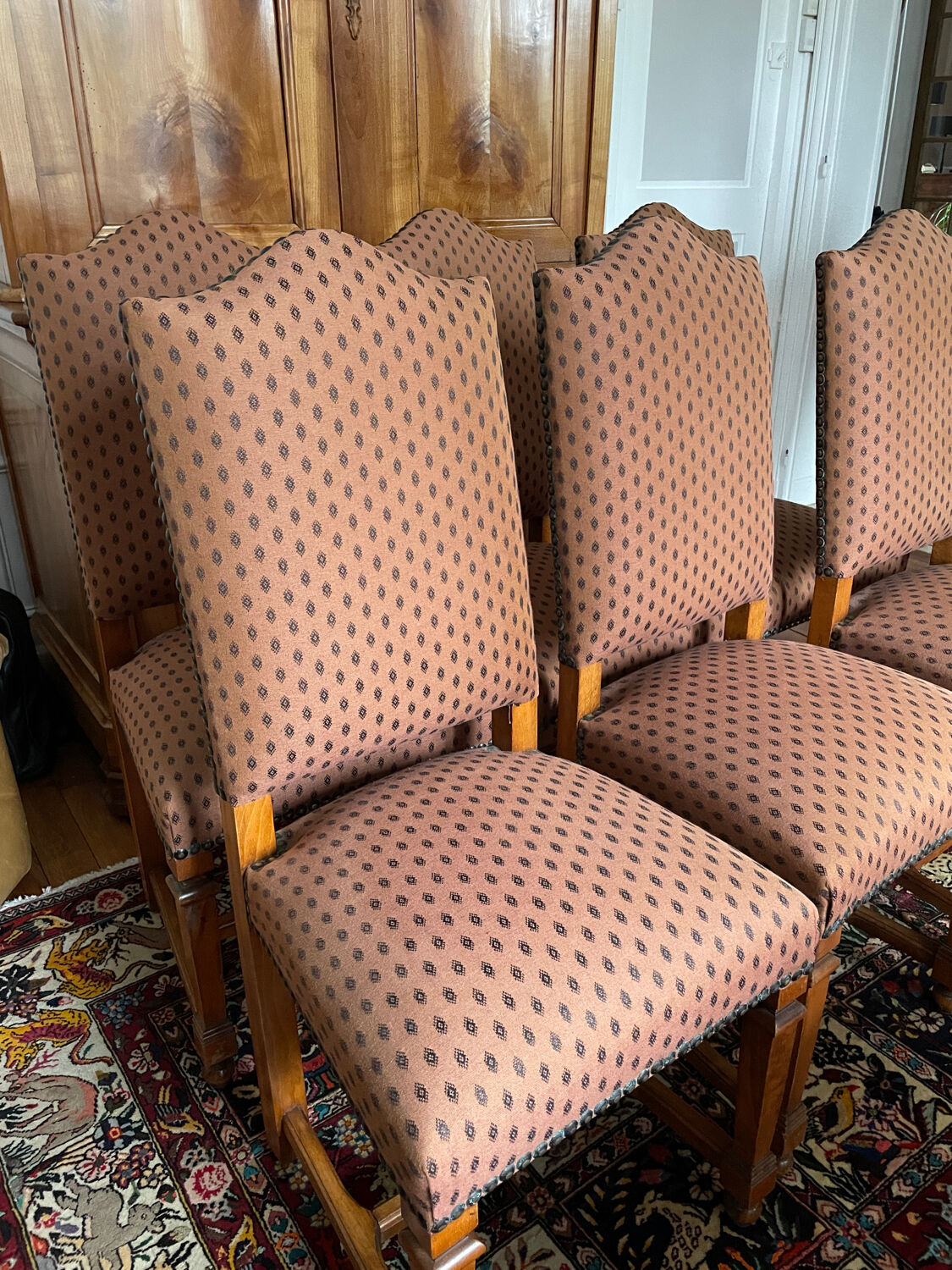 Set of 6 Louis XIII chairs