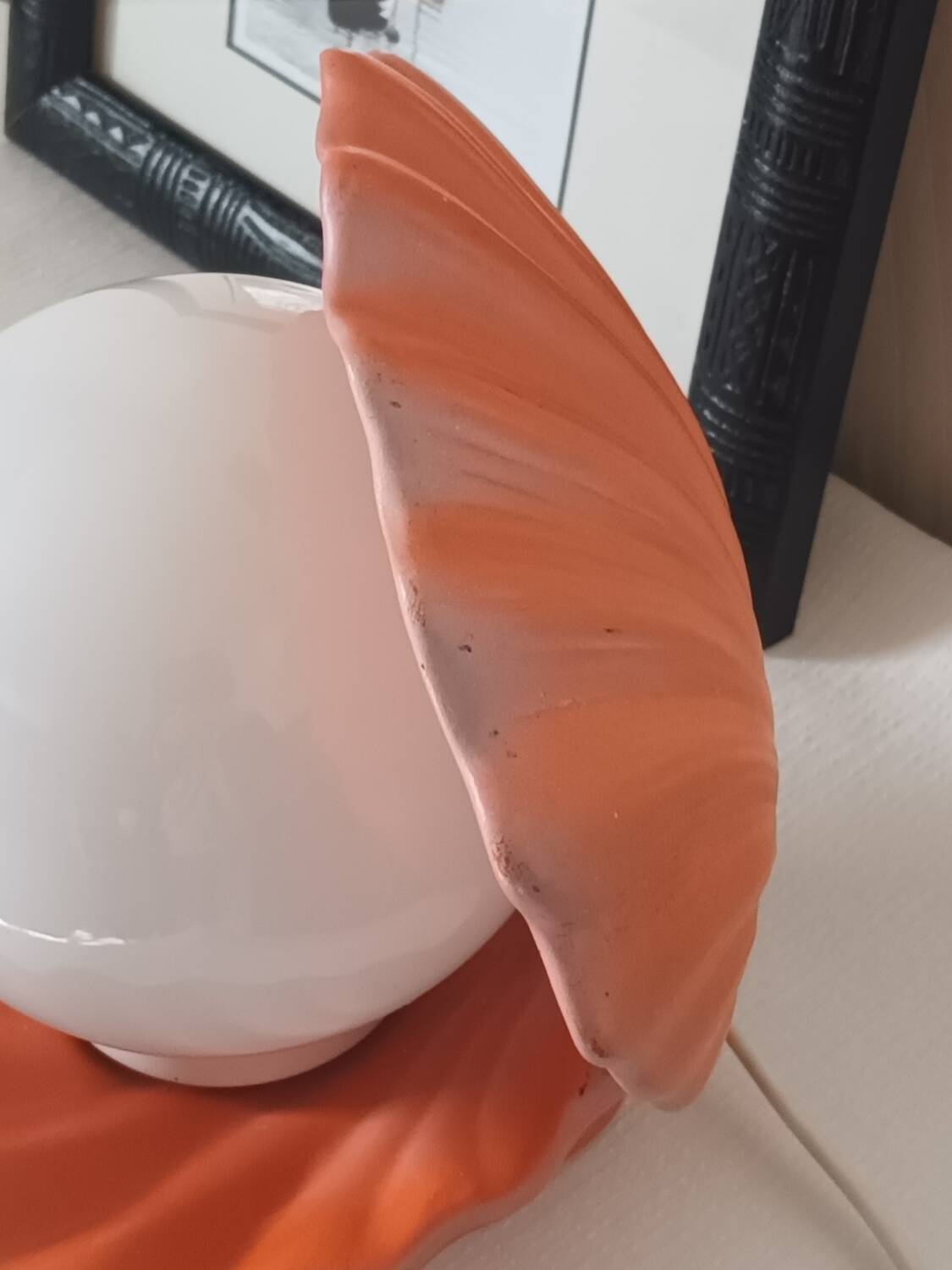 Vintage ceramic seashell lamp