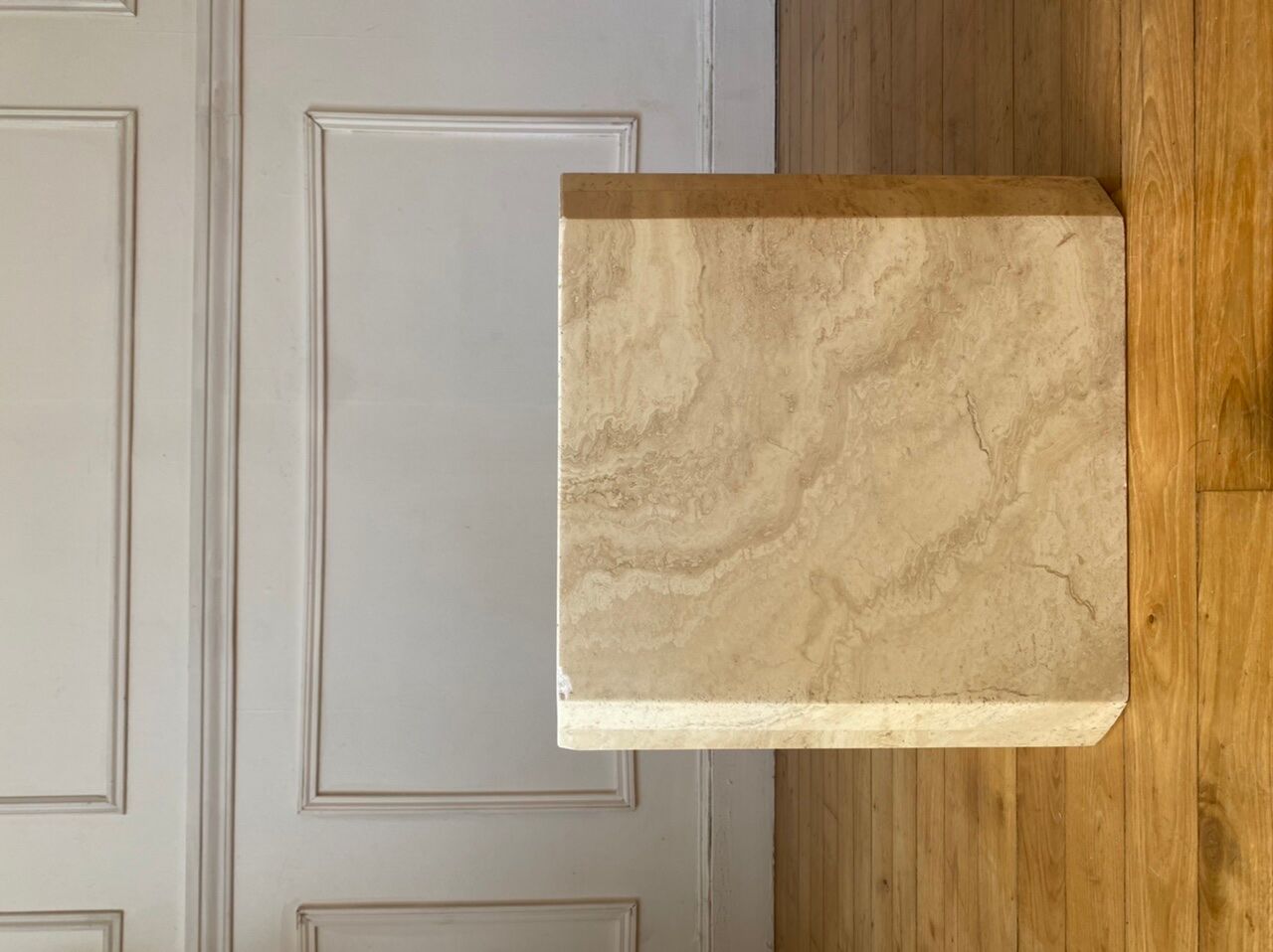 Table basse carrée en travertin 70cm x 70cm